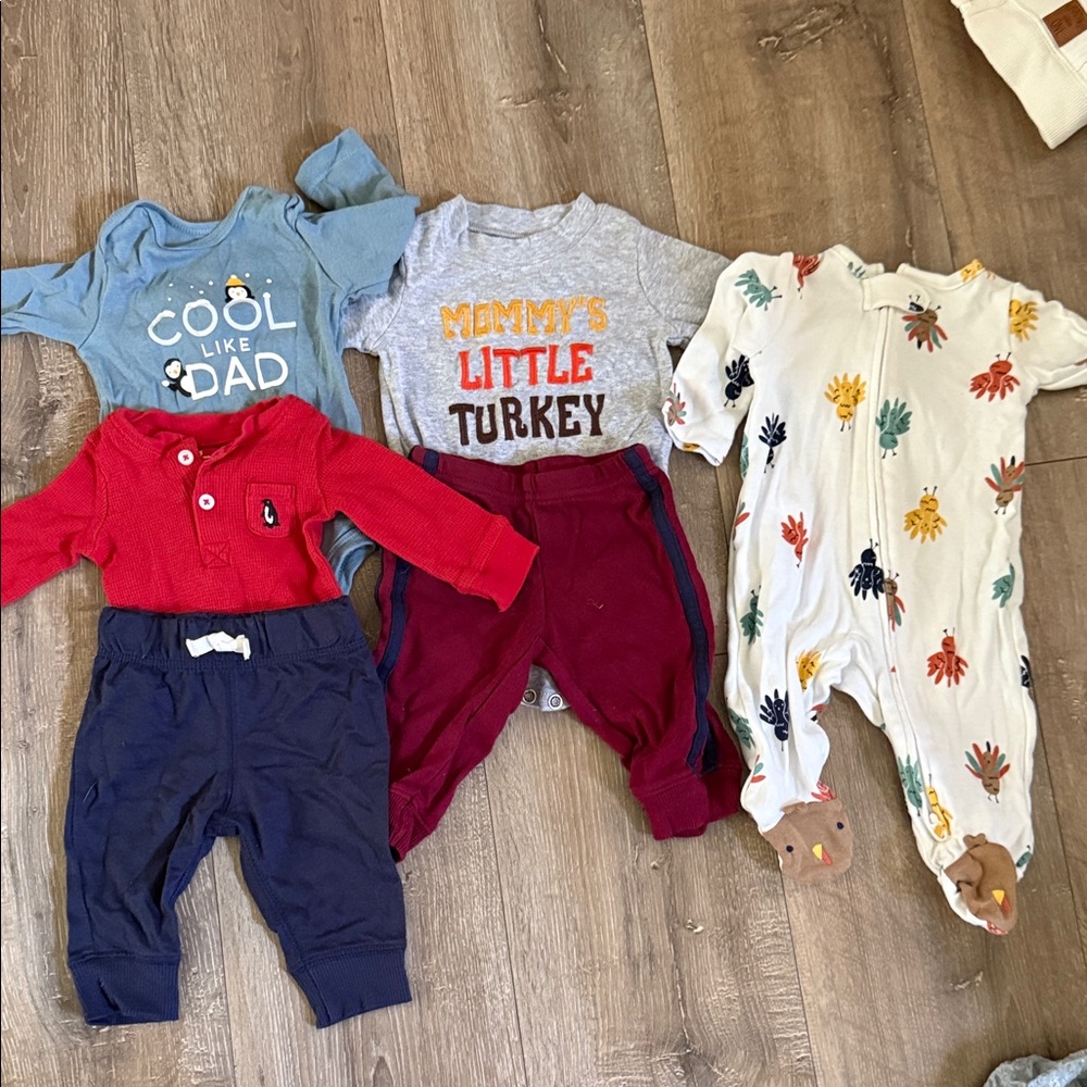 Bundle🔥 featuring 6pc at 3months. can be mix n matched. Turkey day is covered!🦃🥰